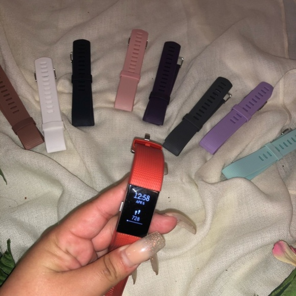 Fitbit Charge 2 w/ 8 new wristbands - Picture 4 of 5